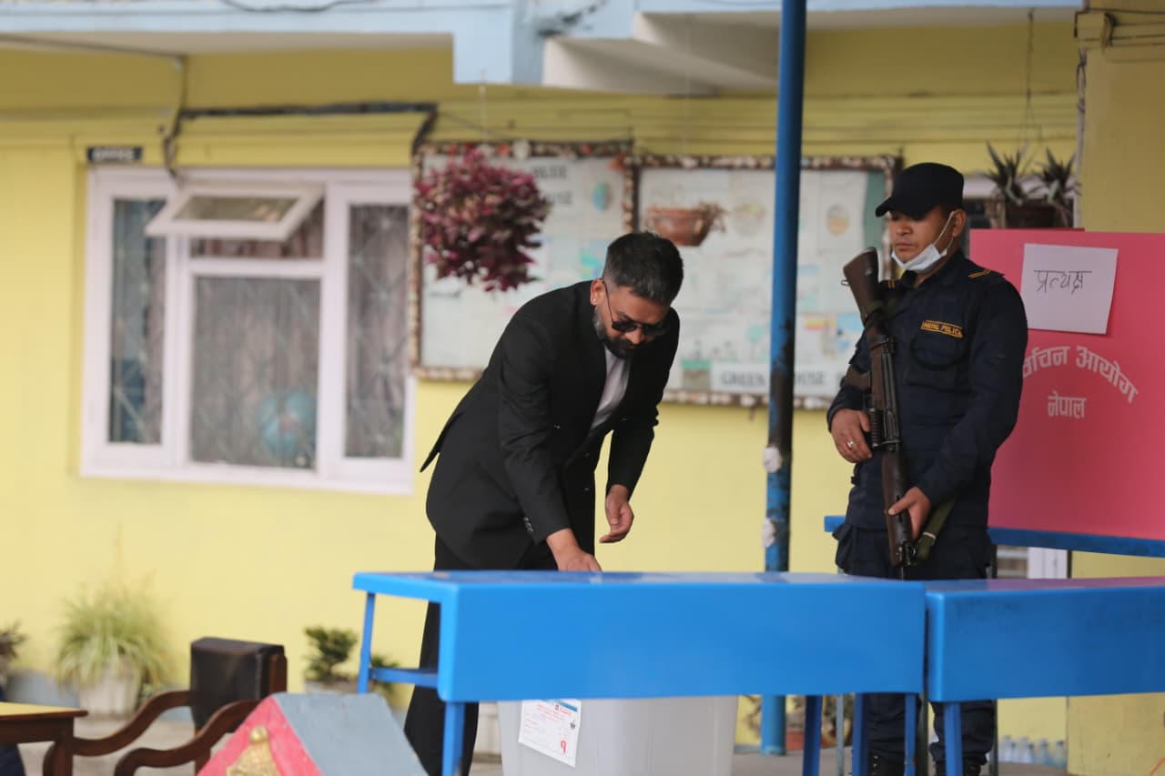 अनुमति नलिएर चढेपछि फर्किएको थियो बालेन चढेको हेलिकप्टर