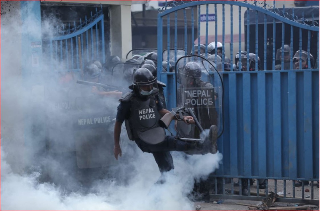 जेन-जी विद्राेहले निजी क्षेत्र थप सङ्‍कटमा