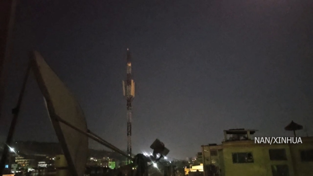 काबुलमा पाकिस्तानी र इस्लामाबाद र पेशावरमा अफगानी हमला