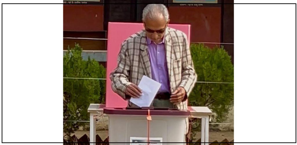 पालुङ्टार पुगेर बाबुराम भट्टराईले गरे मतदान