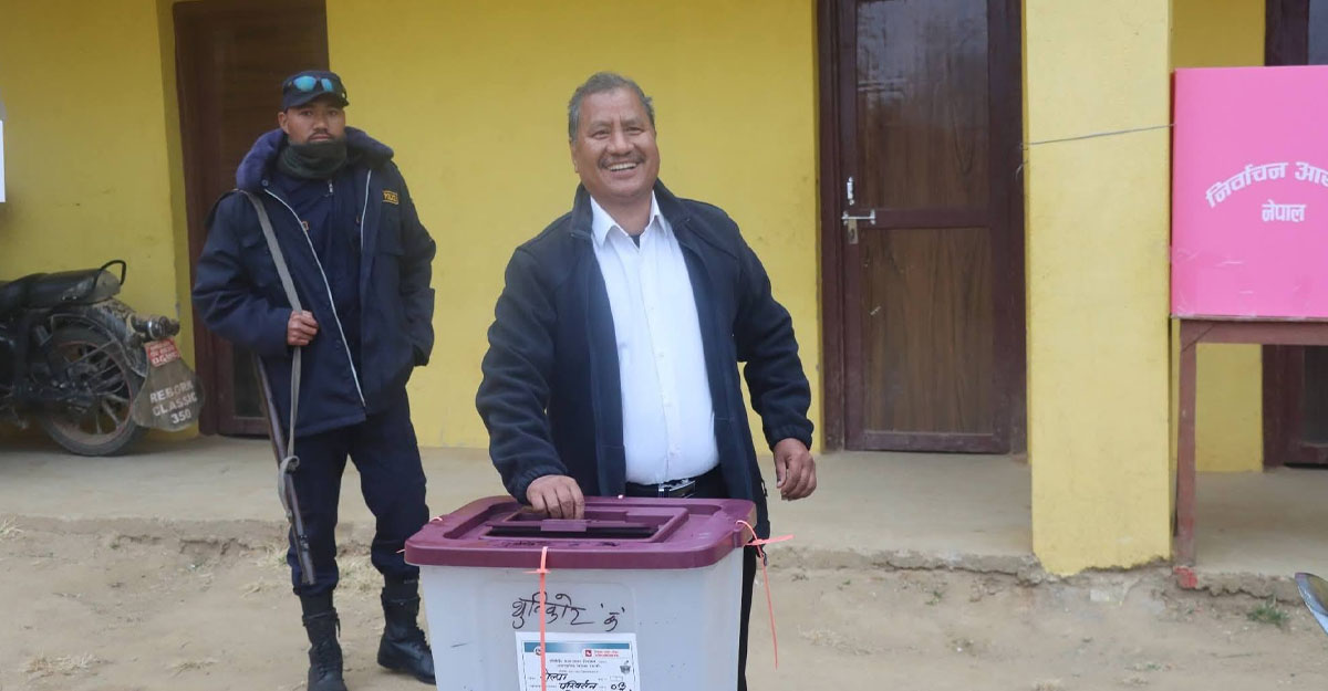 १८ वर्षपछी गरे विप्लवले मतदान