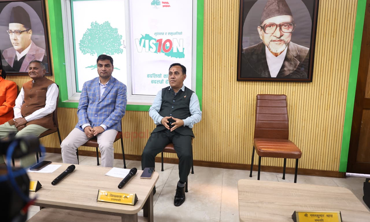 काङ्ग्रेस केन्द्रीय समितीको बैठकमा गगन थापा अनुपस्थित, सभापतिको कुर्सी खाली