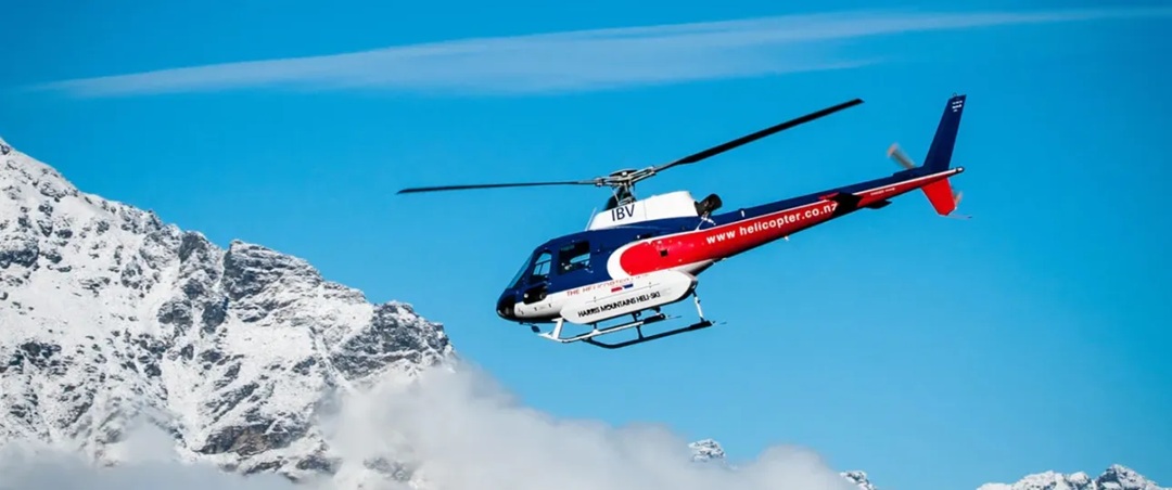 डाेल्पादेखि ताप्लेजुङसम्मका ६१ मतदान केन्द्रबाट मतपेटिका ढुवानी हेलिकप्टरबाट