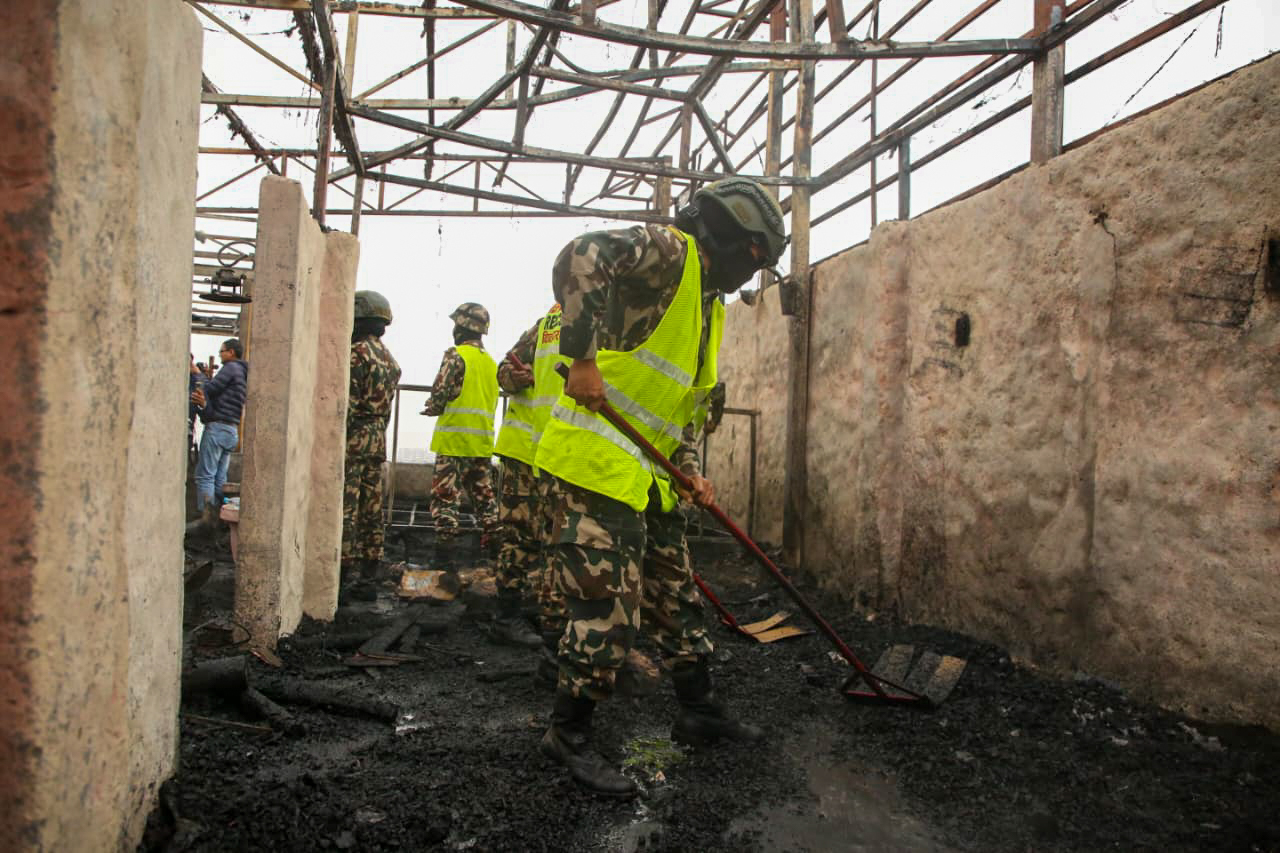 ललितपुरको दाउरा थकाली रेस्टुरेन्टमा भएको आगलागी नियन्त्रणमा 