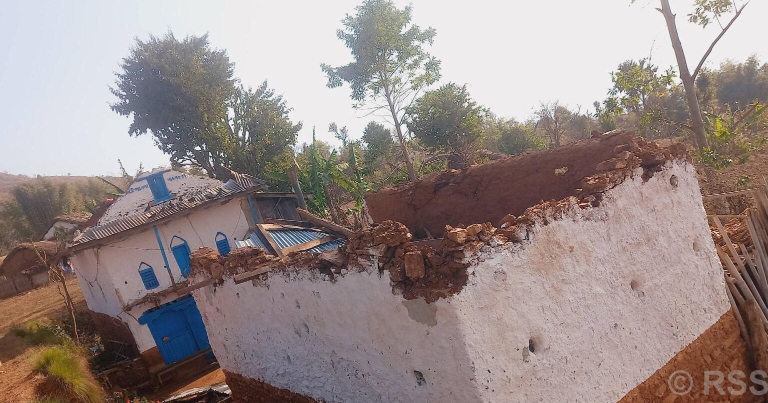 पौवादुङमा हावाहुरी पीडितलाई प्रतिपरिवार २० हजार राहत उपलब्ध गराइने