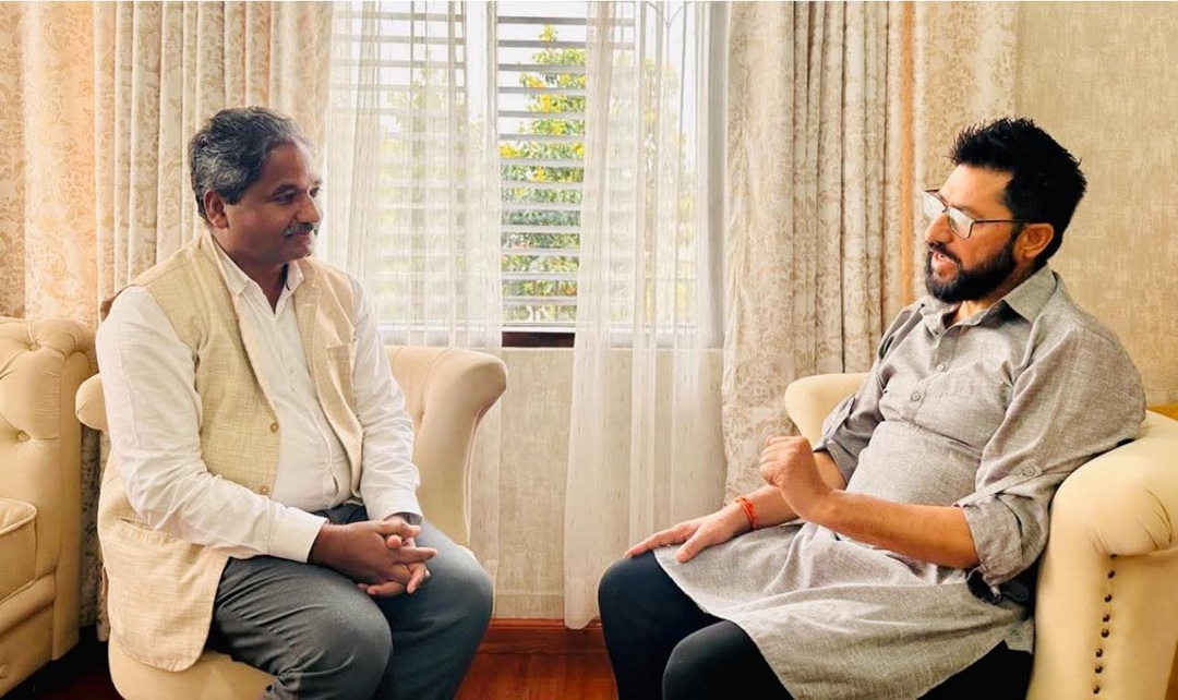 महन्थ ठाकुरले भेटे लगत्तै रवि भेट्न पुगे प्रभु साह