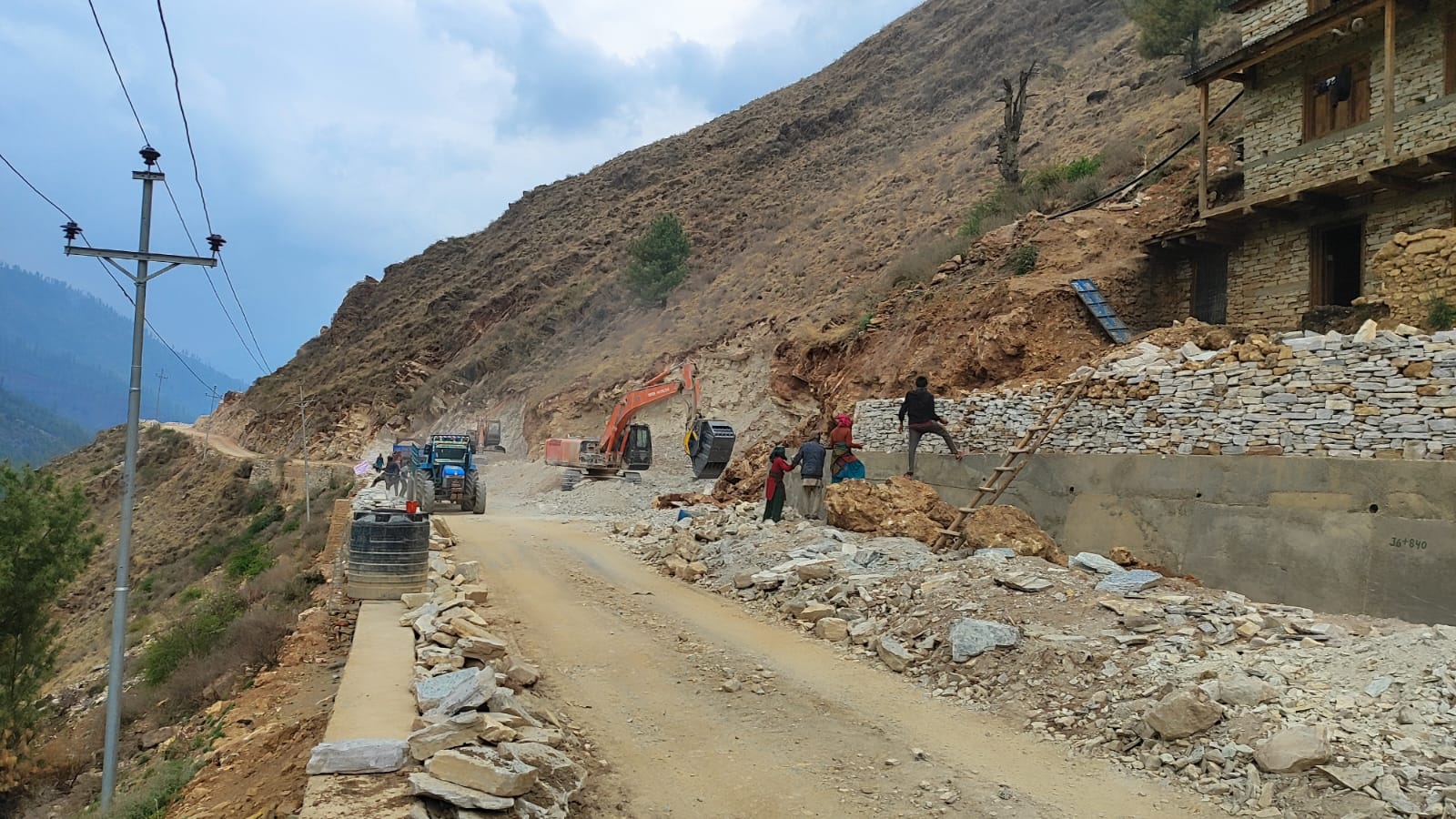 राराताल जाने नाग्म–गमगढी सडक कालोपत्र गर्न ठेक्का आह्वान