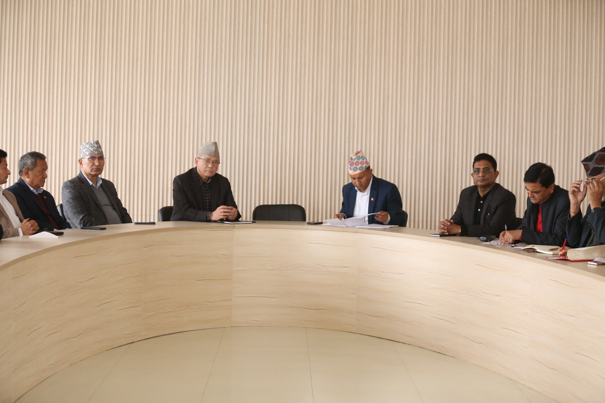 च्यासलमा एमाले सचिवालय बैठक जारी,विरोध अझ उग्र बनाउने तयारी