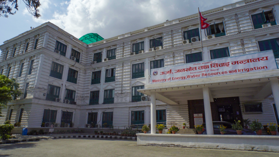 आजदेखि ऊर्जा मन्त्रालयमा प्लास्टिकजन्य सामग्री पूर्ण प्रतिबन्ध