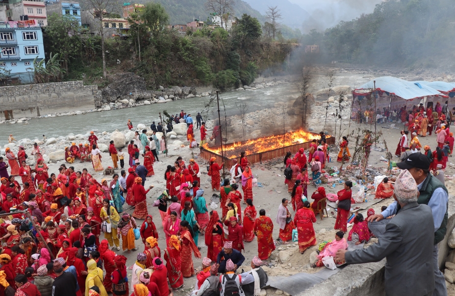विश्वशान्तिको कामना गर्दै दुई करोड ५० लाख दीप प्रज्ज्वलन