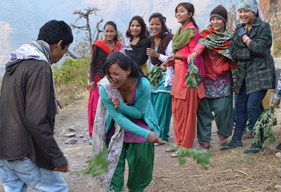 सुदूरपश्चिममा आज बिसु पर्व मनाइँदैः टाढिएका सम्बन्ध जोड्ने
