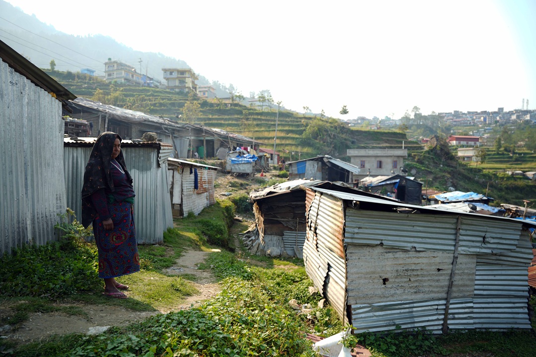 गोरखा भूकम्पको ११ वर्ष,अझै पाउन सकेनन् दलितले व्यवस्थित घर (तस्वीरहरू)