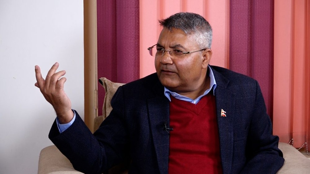 गोकुल बास्कोटाले भने, ‘कांग्रेस सिसा झैँ झर्याम्म-झुरुम भयो’