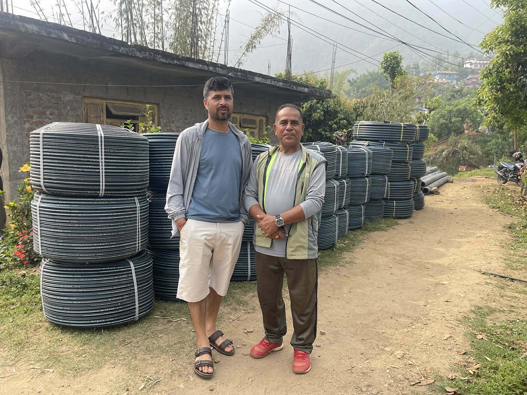 फिदिम खानेपानी समितिलाई फिदिम नगरपालिकाको १० लाखको पाइप सहयोग