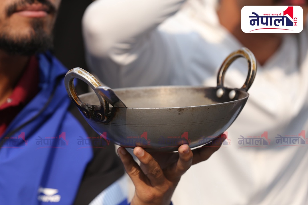 पेट्रोलियम पदार्थमा भएको मूल्यवृद्दी विरुद्द विधार्थी संगठनको प्रदर्शन (तस्बिरहरु)