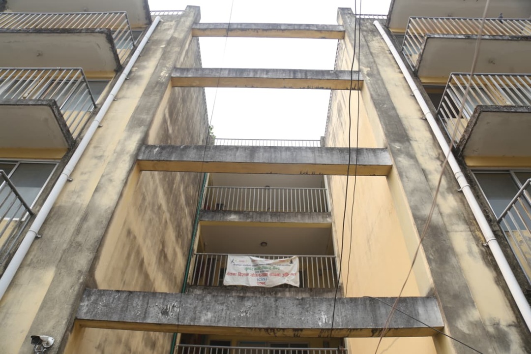 कस्तो छ सुकुमबासीका लागि बनाइएका भवनको हालत ? (तस्वीरहरु)