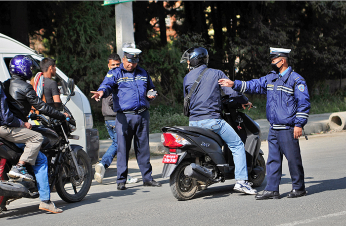  २४ घण्टामा २,६९२ चालक कारबाहीमा