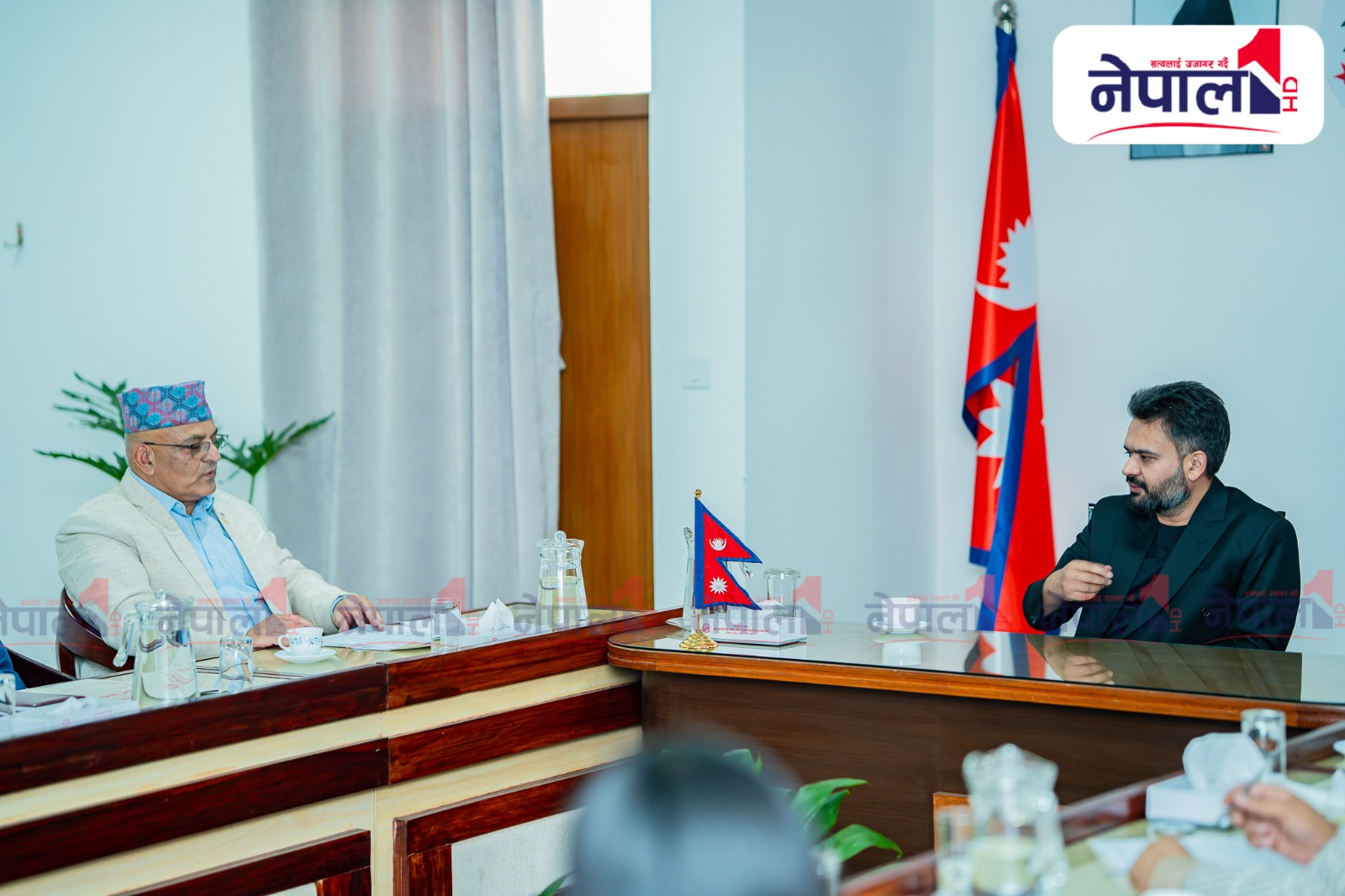 मुख्यमन्त्रीहरूसँग प्रधानमन्त्री शाहको छलफल जारी (तस्वीरहरु)