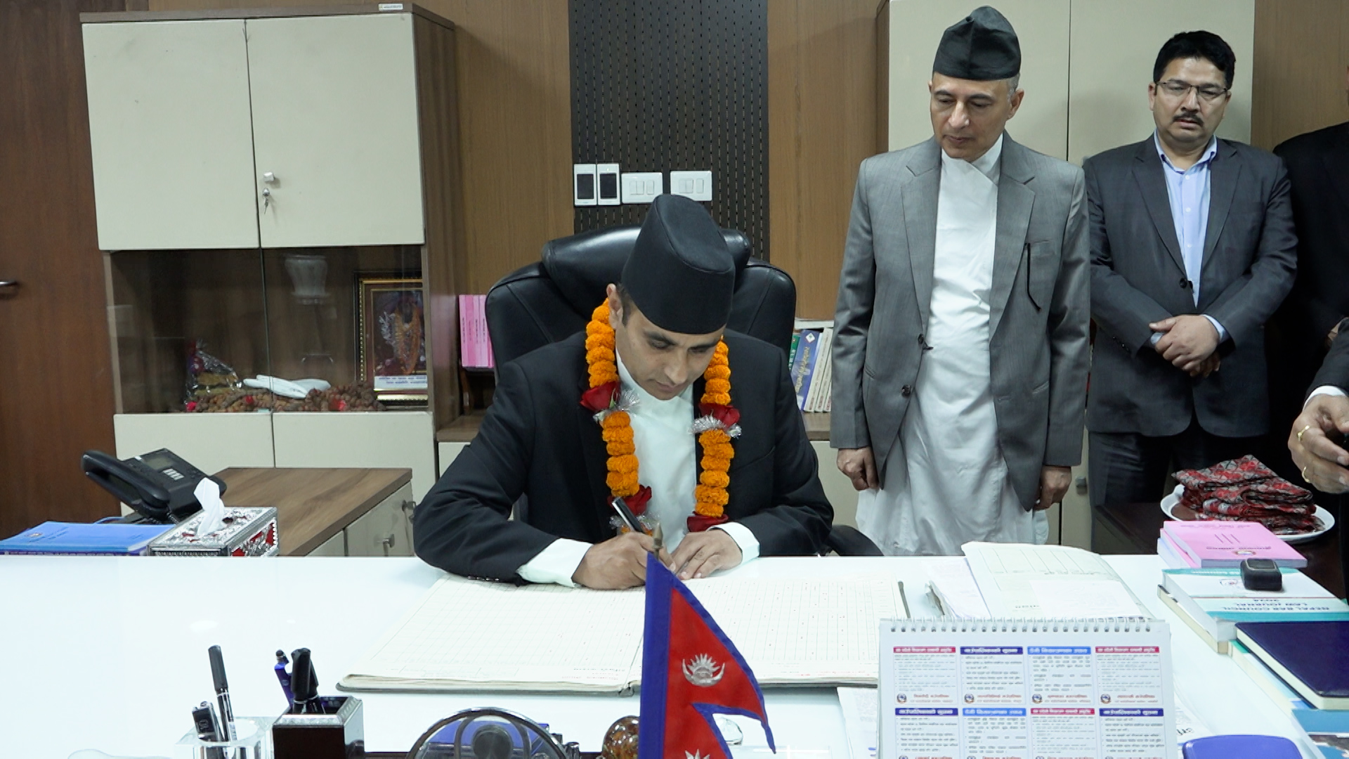 नवनियुक्त महान्यायाधिवक्ता कँडेलले गरे पदबहाली