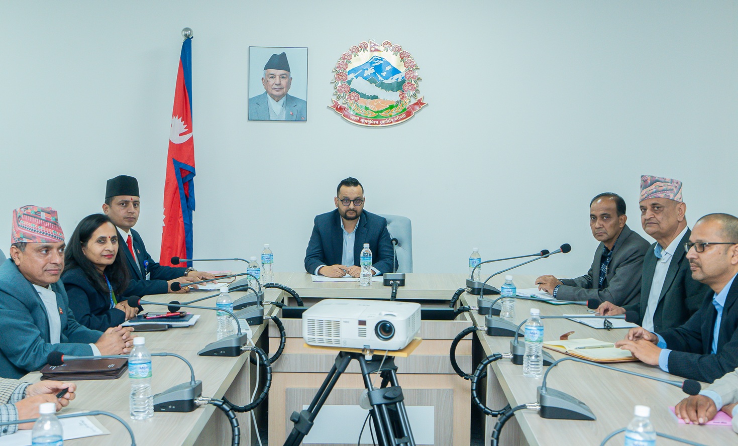 संविधान संशोधन बहसपत्र कार्यदलको पहिलो बैठक : सार्वभौमसत्ताको प्रतिकूल हुनेगरी संविधान संशोधन गर्न सकिन्न