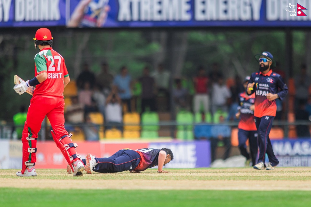 ओमानले नेपाललाई दियो ३०६ रनको लक्ष्य
