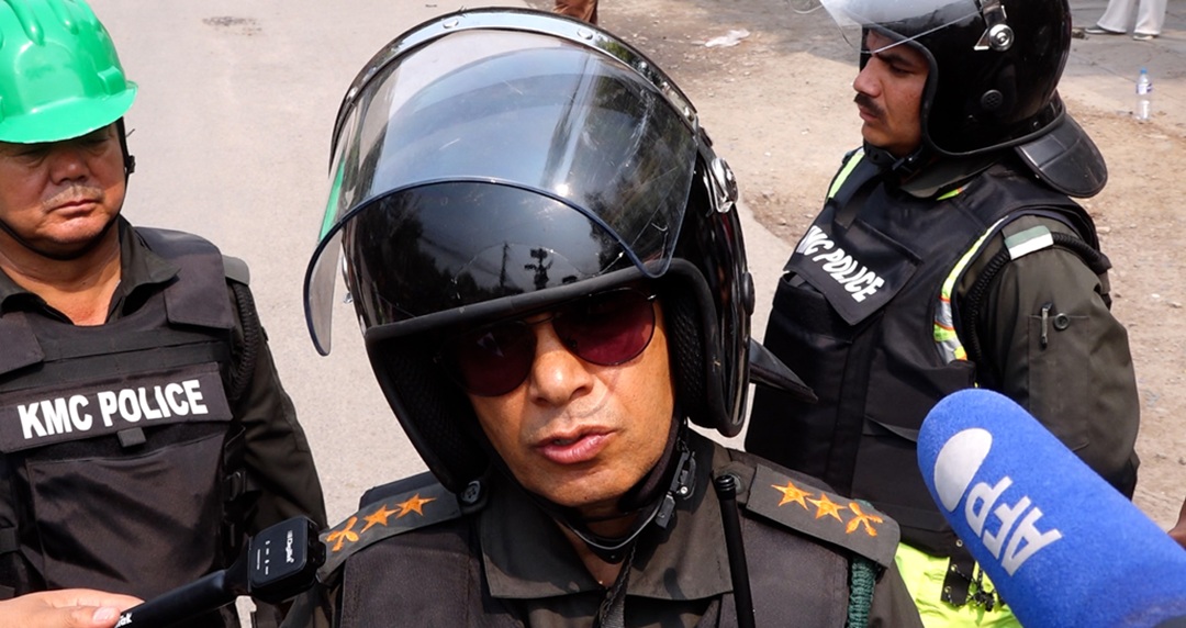 महानगर प्रहरी प्रमुख भन्छन्- बालेनले राख्ने भनेको लजमा अहिलेसम्म कोहि छैन (भिडियो)