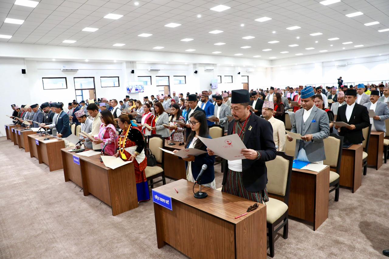 प्रतिनिधिसभाको पहिलो बैठक भोली दिउँसो २ बजे बस्दै,  यस्ता छन् कार्यसूची