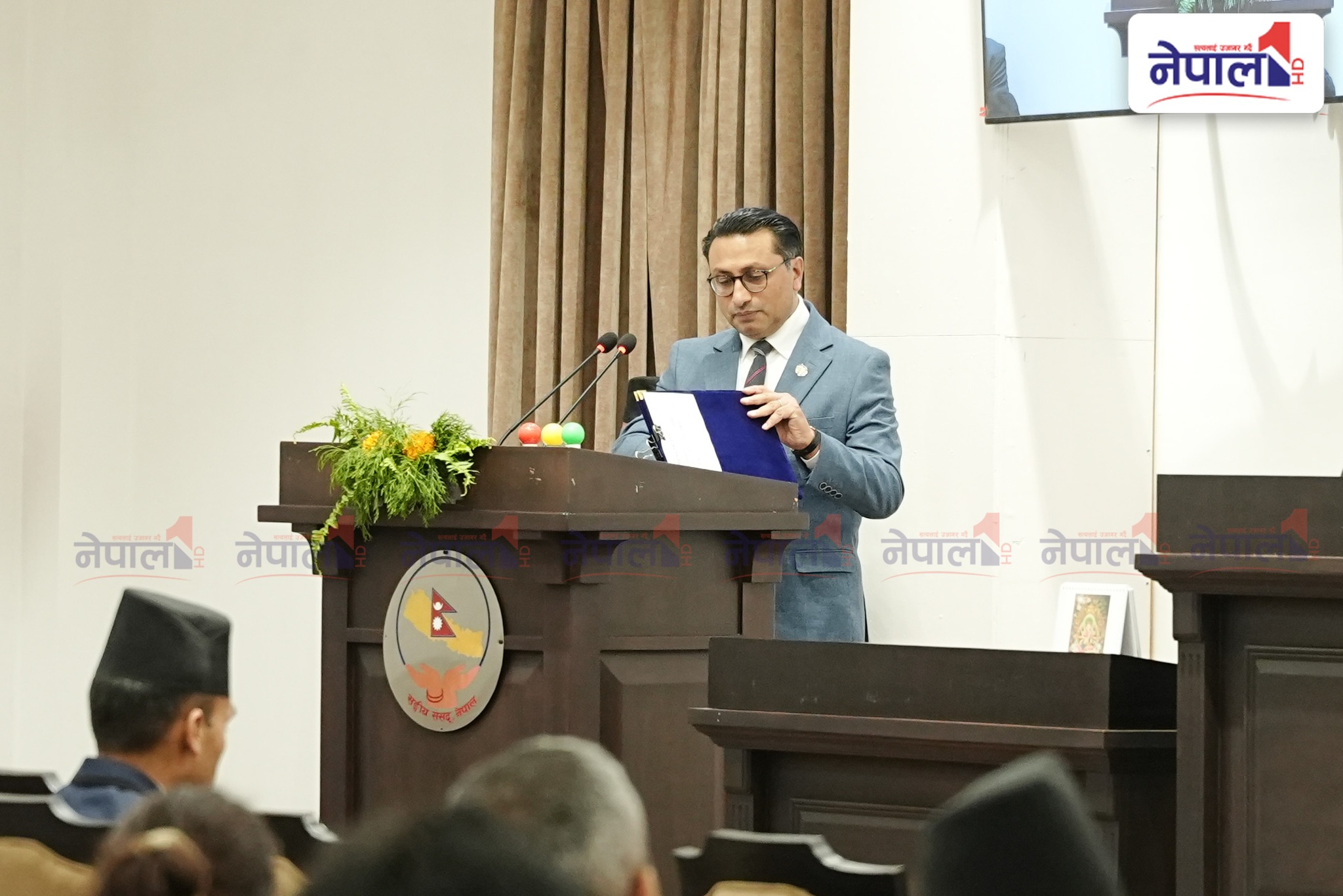 ‘सक्नेले छोडौँ, नसक्नेलाई जोडौँ’ सरकारको नीति