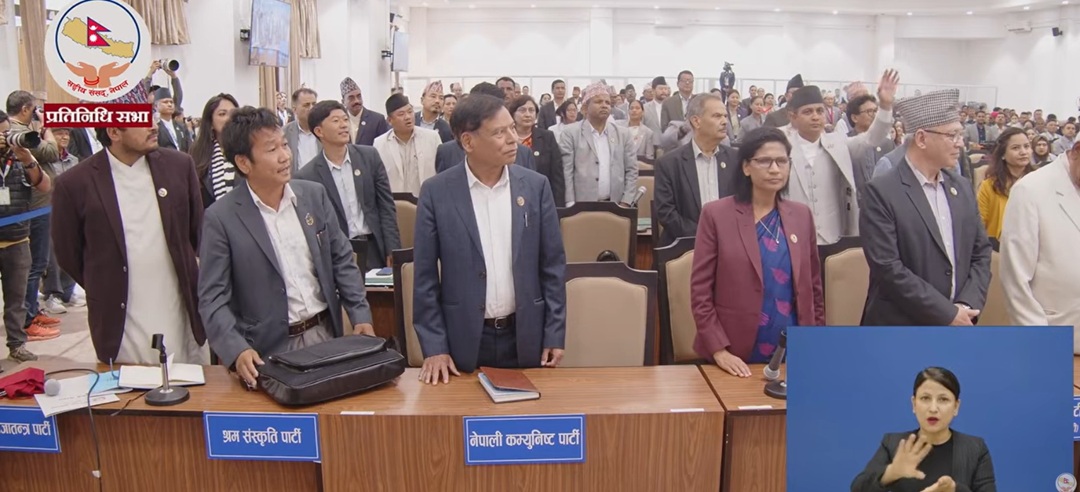 प्रधानमन्त्री बालेनको राजीनामा माग गर्दै विपक्षी दलले गरे सदन अवरुद्ध