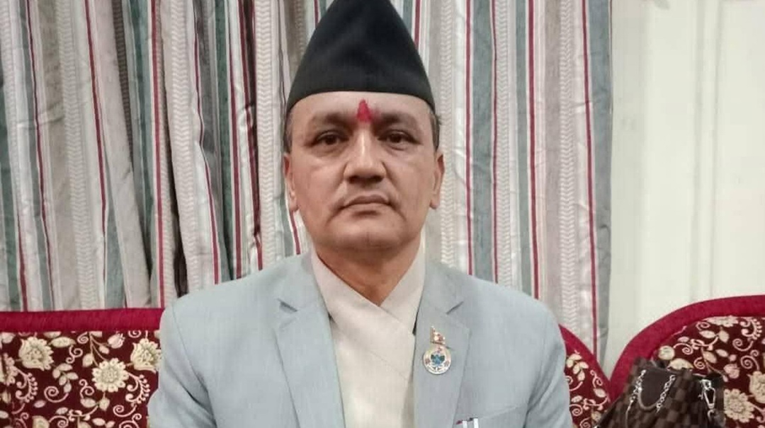 कोशी प्रदेशका कानुन मन्त्रीको घरमा प्रहरीले कुन हान्यो छापा ?