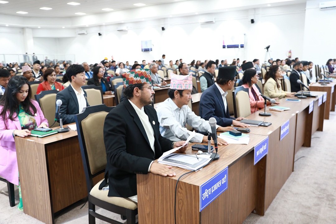 विपक्षीले छाडेनन् अडान, संसद बैठक १५ मिनेटका लागि स्थगित
