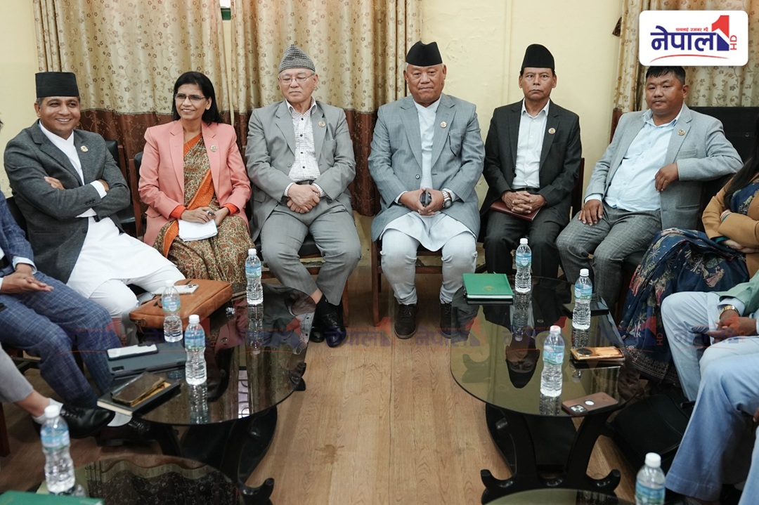 प्रधानमन्त्रीले माफी माग्नुपर्ने