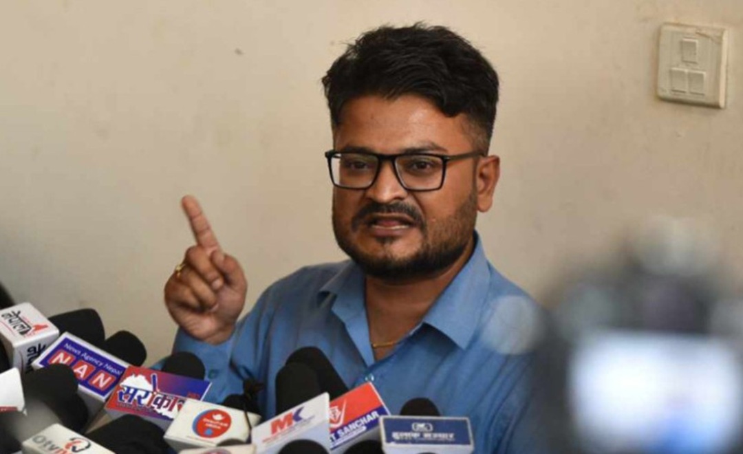 मुकुलको गुनासो – ‘निम्तो सूचीमा समेत परिनँ।’