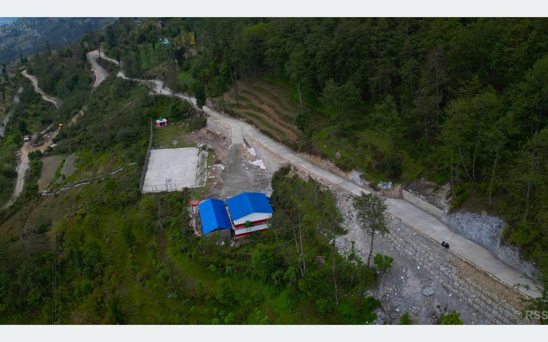 उत्तर दक्षिण कोशी राजमार्गः खाँदबारी-नुमखण्डमा ७५ प्रतिशत काम सकियो
