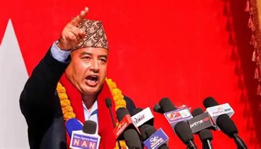 बालेनले राज्यको खर्च बढाए : महेश बस्नेत
