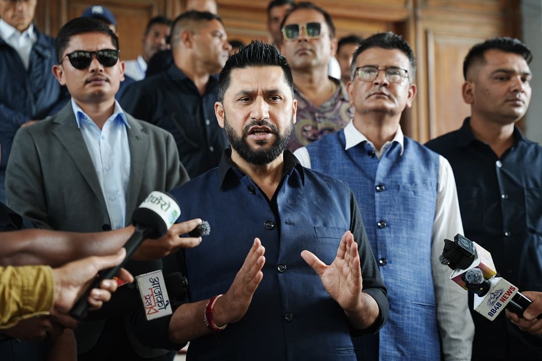 रविलाई प्रश्न : ‘प्रधानमन्त्री-गृहमन्त्री खै?’