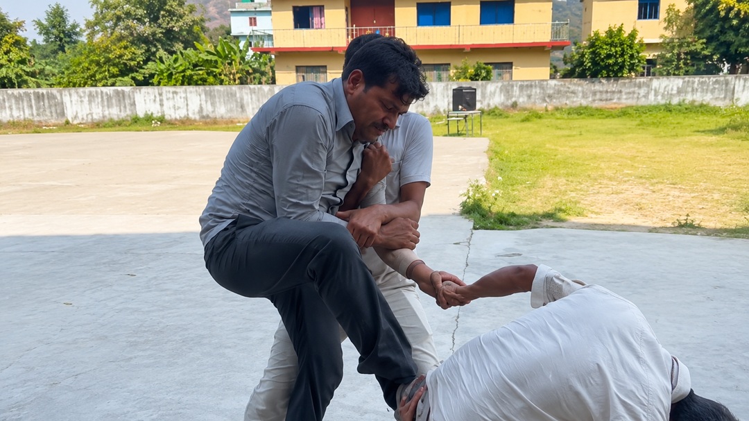 उपमेयरबाट शिक्षक कुटिएपछि….