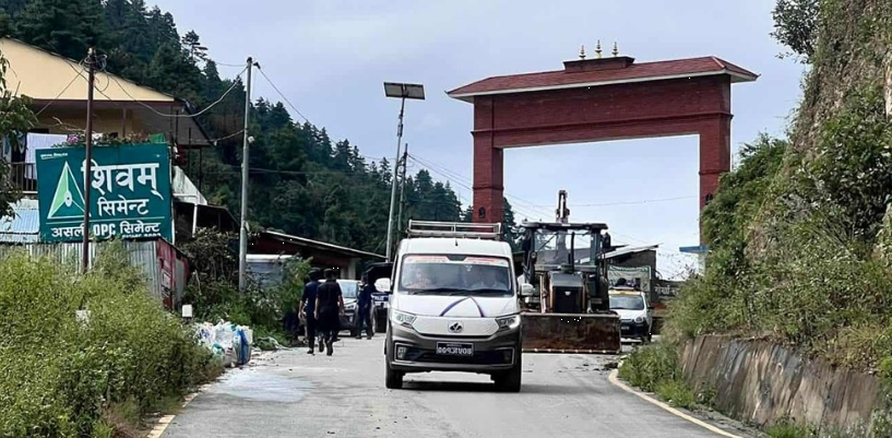 हेटौँडाबाट सबै सडकमार्ग खुला, यातायात सेवा सामान्य