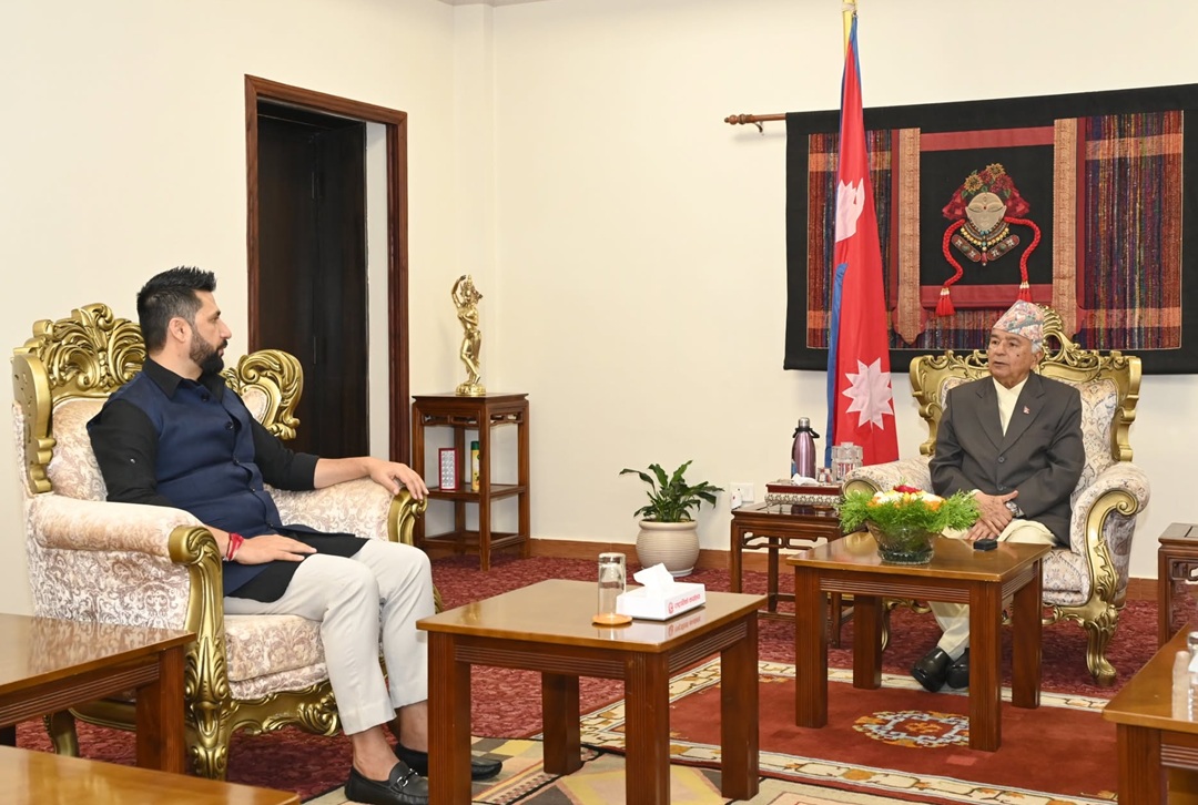 राष्ट्रपति भेट्न शीतलनिवास पुगे रवि