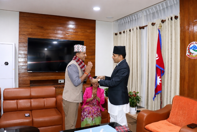 जनताको आकांक्षा पूरा हुनेगरी काम गर्न सञ्चारमन्त्री तिमिल्सिनाको निर्देशन