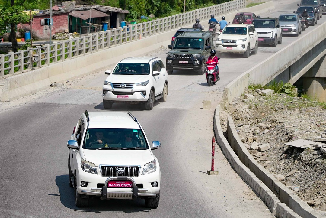 पोखरामा प्रधानमन्त्री बालेन [तस्वीरहरू]