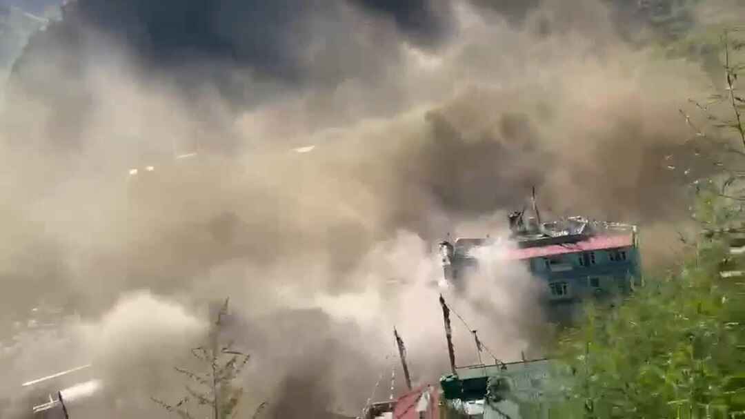 तिब्बतबाट आएकाे बाढीले रसुवामा ठूलाे मानवीय क्षतिकाे आशंका (भिडियाे)