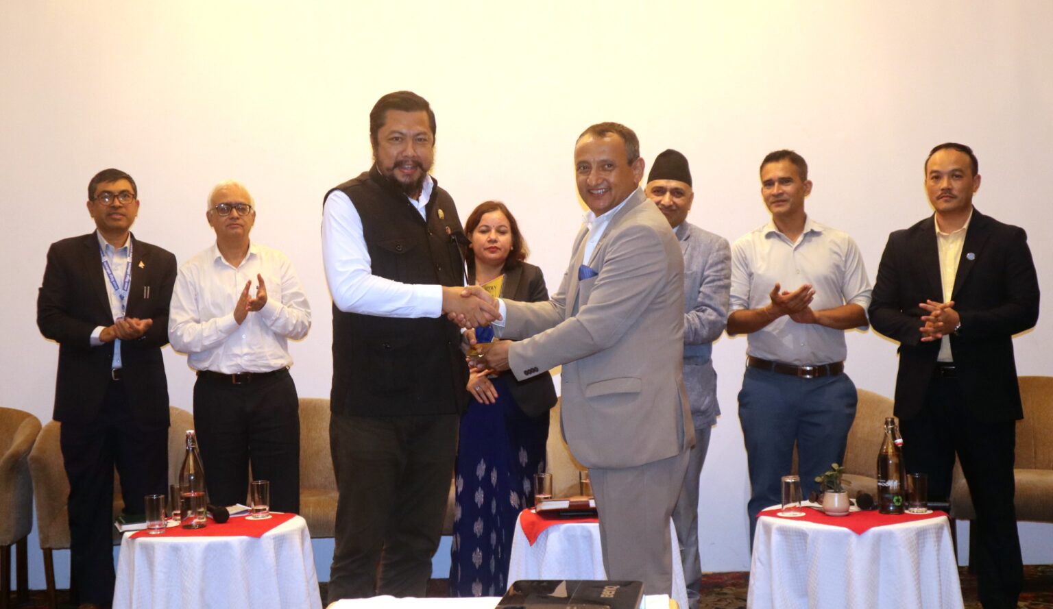 निजी क्षेत्रलाई विद्युत् व्यापारमा सहभागी गराउनुपर्ने