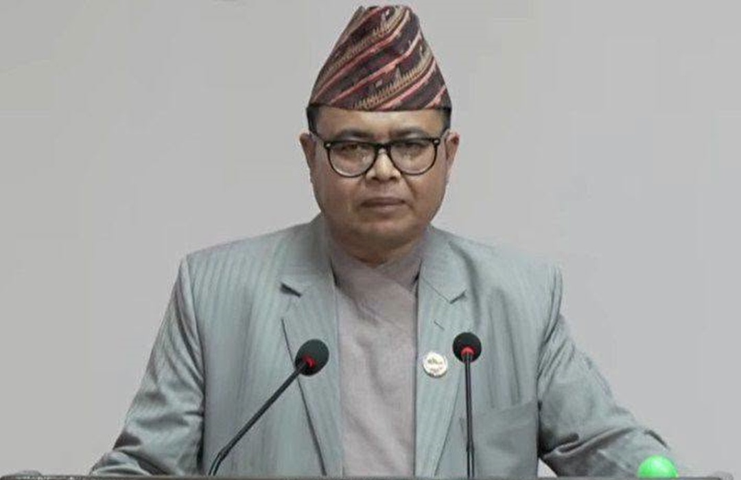 ओलीलाई अध्यक्षबाट हटाउने कुरा असान्दर्भिक : सांसद पाेर्तेल