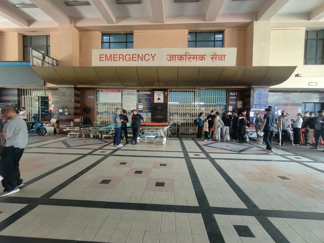 बाढीका घाइतेको उपचार काठमाडौंका १३ अस्पतालमा