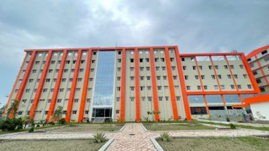 विराट क्यान्सर इन्स्टिच्युटमा फोक्सोमा हुने क्यान्सरको शल्यक्रिया सेवा सुरु