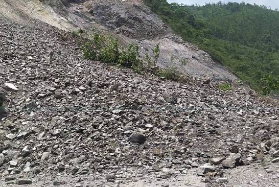 सुख्खा पहिरोले तातोपानी बीओपीमा क्षति, मानवीय क्षति भने भएन