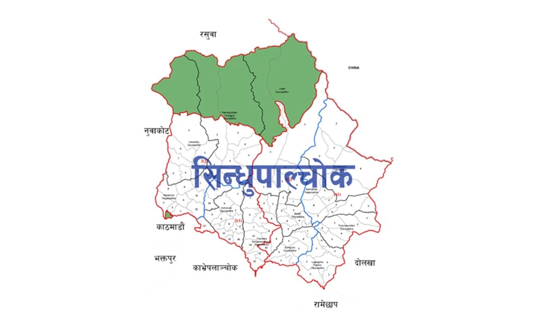 अँधेरी खोलाको बाढीमा स्कुटरसहित बगेकी सरिताको सकुशल उद्धार