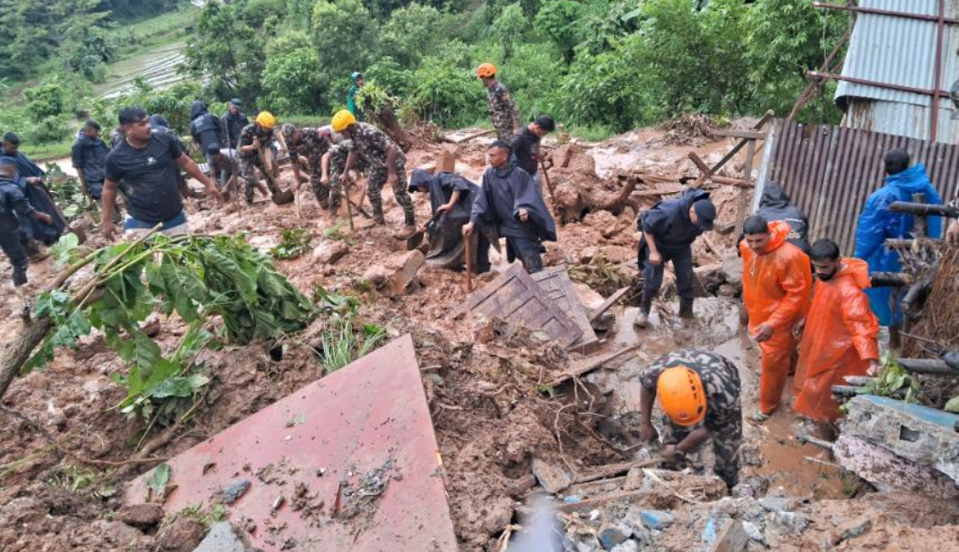 बागलुङमा पहिरोले घर पुरिँदा पाँच जनाको मृत्यु, एक बेपत्ता