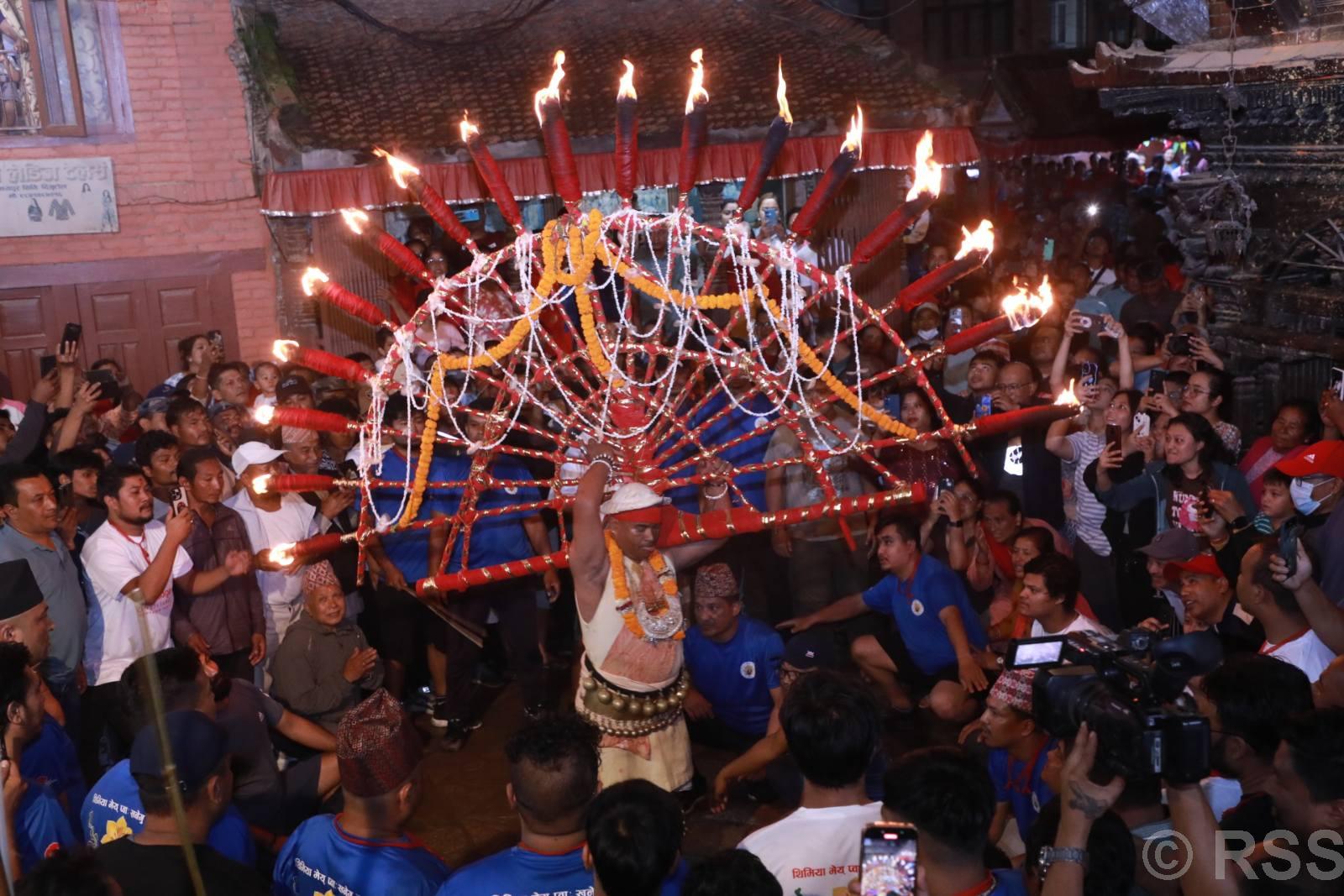 वीरेन्द्रभक्त श्रेष्ठले पाँचौँ पटक जिब्रो छेड्ने